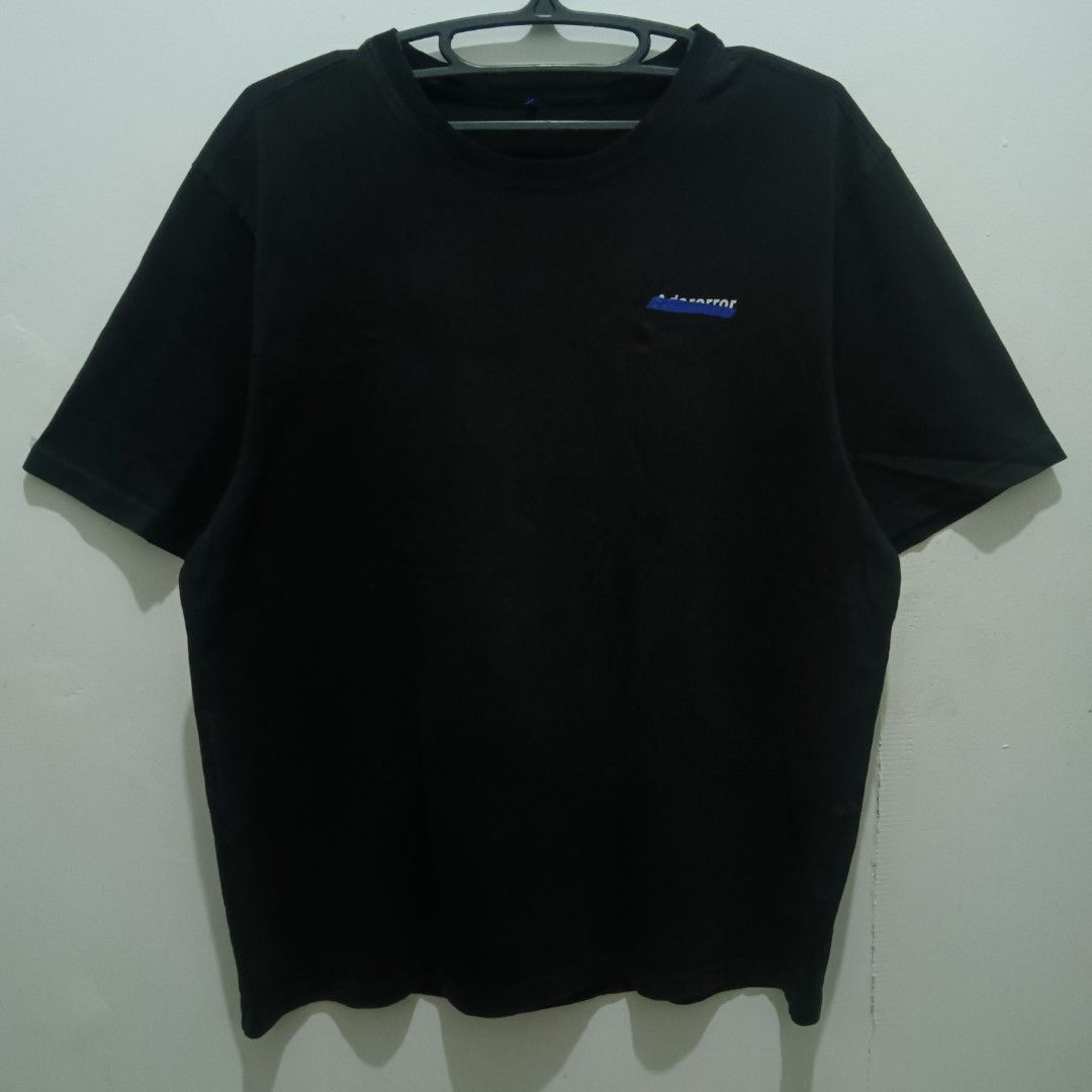 ADER ERROR Minimalist Logo Shirt (Category: Tshirts & Polo Shirts ) located in Quezon City. Submitted by jaychingsss (Listing ID 1461496596, Image 1). Description: Ader Error Minimalist Logo Shirt - 150 21x27 No issue Complete Tags Heavy Cotton Color Rate: 9.5/10 NEED WASH.