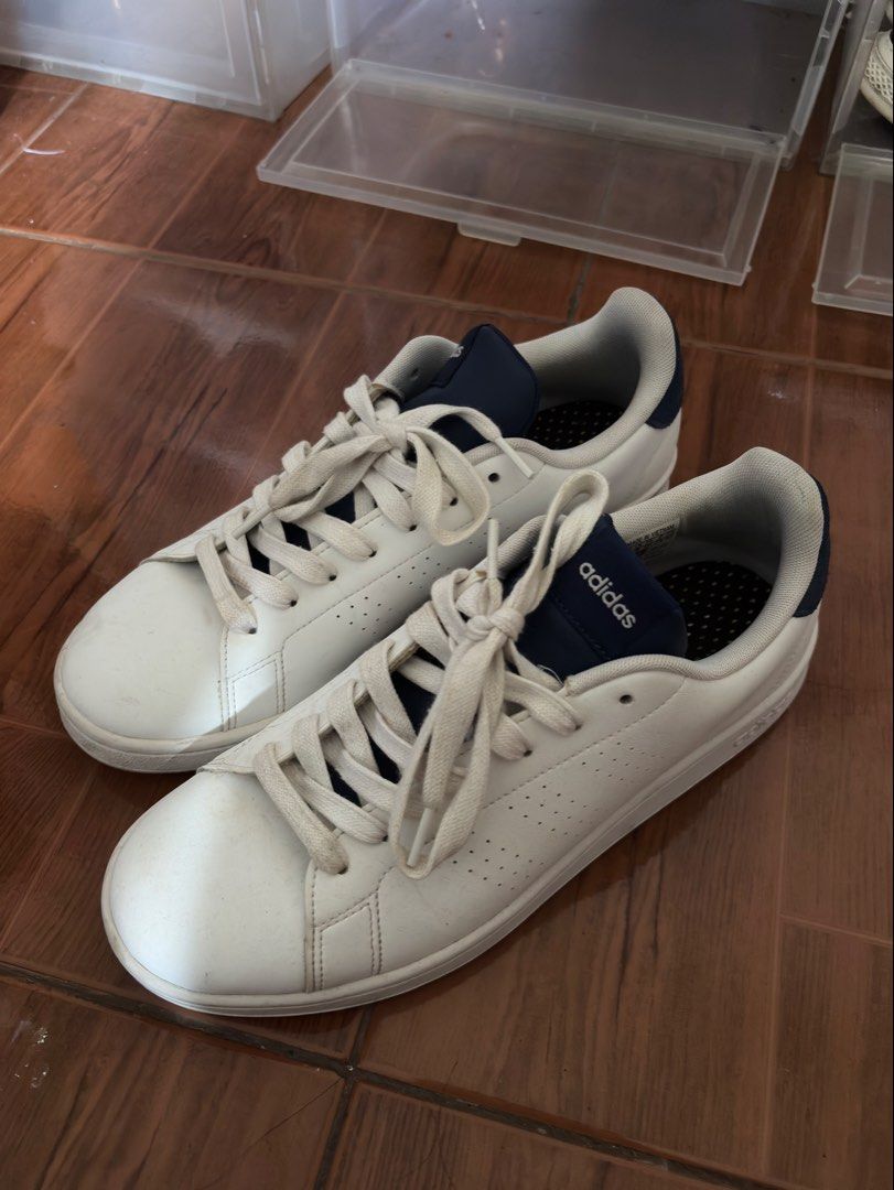 Adidas Advantage White (Category: Sneakers) located in Naga. Submitted by mmmutt (Listing ID 1461377918, Image 2). Description: authentic pair no box, no issues (parang bnew) size 9.5us.