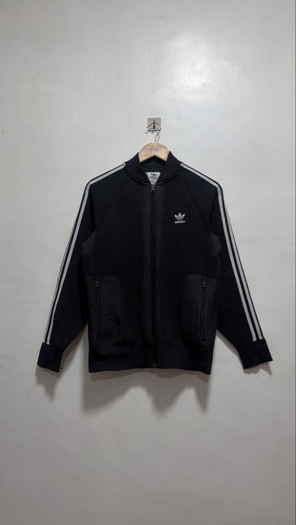 Adidas Black Mesh Track Jacket (Category: Coats, Jackets and Outerwear) located in Manila. Submitted by petlover777 (Listing ID 1461558066, Image 1). Description: Best fit to small (19 x 25.5) GOOD AS NEW! NO ISSUE 📍Pick up location: Barangay 235 Hall Abad Santos Manila 🛵Delivery: J&t | Lalamove.