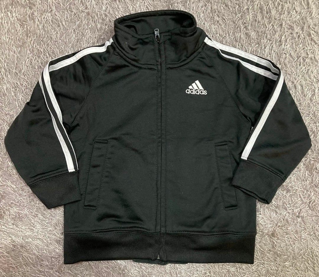 ADIDAS Climalite front zip track jacket (Category: Babies & Kids Fashion) located in General Santos City (Dadiangas). Submitted by amorhesthrift (Listing ID 1461367167, Image 1). Description: ❣️Preloved clothes for🧒👦 📏18Months 👉From 🇺🇸 👉Not Ukay❌ Free shipping.
