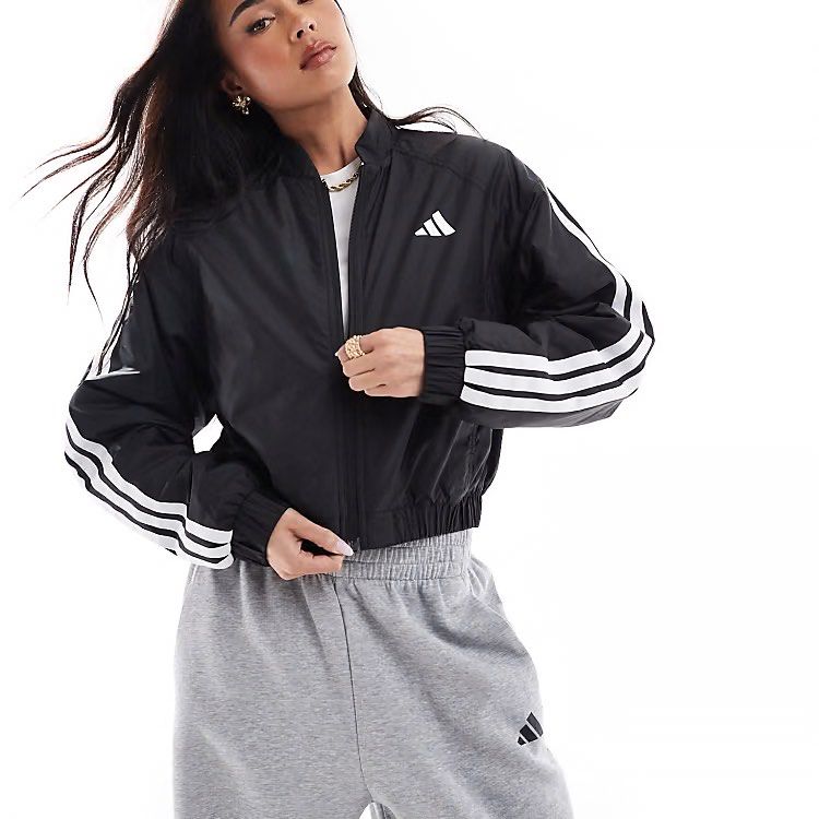 Adidas crop woven crop jacket (Category: Coats, Jackets and Outerwear) located in Quezon City. Submitted by swift_kenjie (Listing ID 1461500298, Image 2). Description: Xl Super bet🥰.