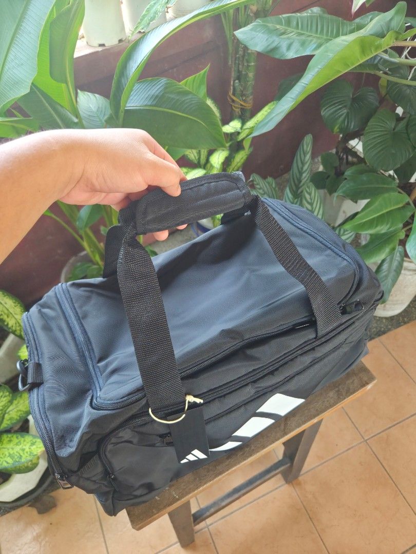 Adidas Gym & Training TRAINING DEFENDER DUFFLE BAG SMALL 42L (Category: Backpacks) located in Bacoor. Submitted by robingueco (Listing ID 1461516921, Image 2). Description: Adidas Gym & Training TRAINING DEFENDER DUFFLE BAG SMALL 42L ₱1299.