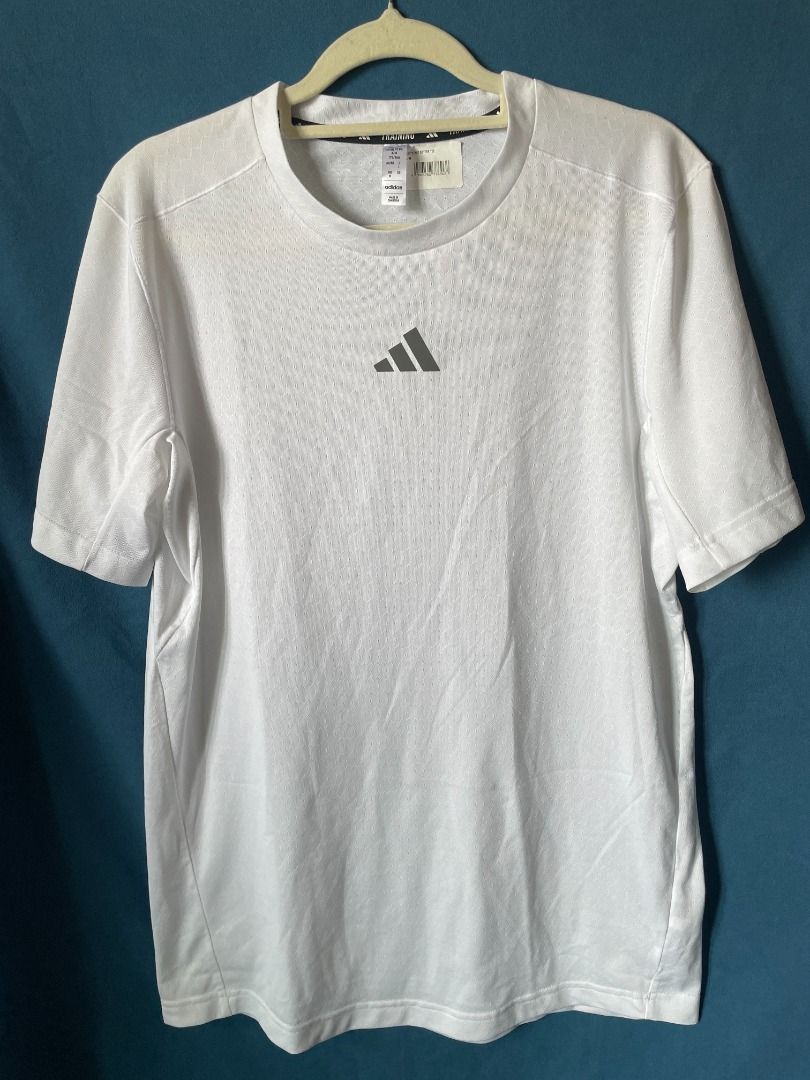 Adidas HIIT Better Training Tee (Category: Activewear) located in Caloocan City. Submitted by heyheymareyyy (Listing ID 1461462490, Image 3). Description: selling 🫶 bought during the Adidas Warehouse Sale 2026 still have the original receipt :) HIIT Better Training Tee size: MEDIUM color: White ₱850 only (orig price: ₱1.6k) 📍 makati city 🤝 meet-up available 📦 shipping available dm if interested 💌.
