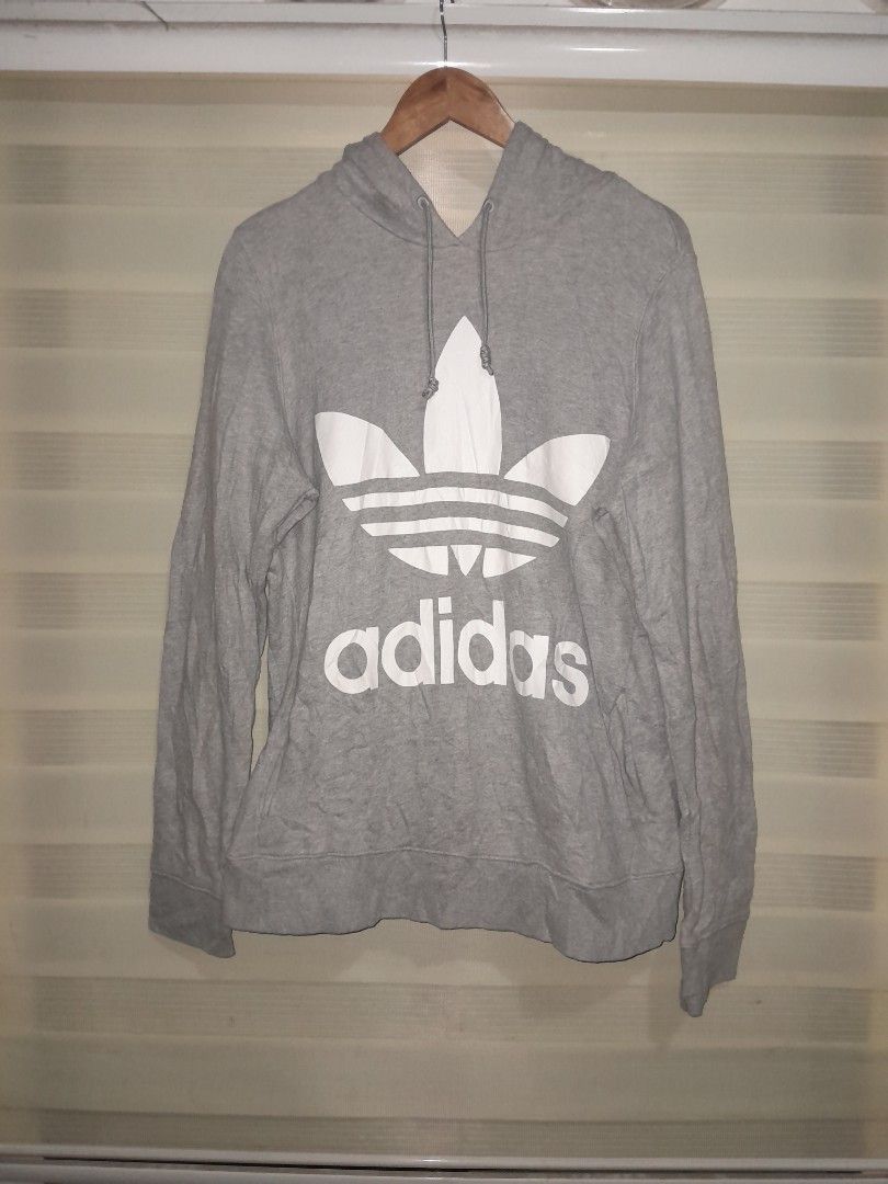 ADIDAS HODDIE GRAY (Category: Hoodies) located in Alburquerque. Submitted by zkethrifter (Listing ID 1461498792, Image 1). Description: ACTUAL DIMES 21W x 27L DM!.