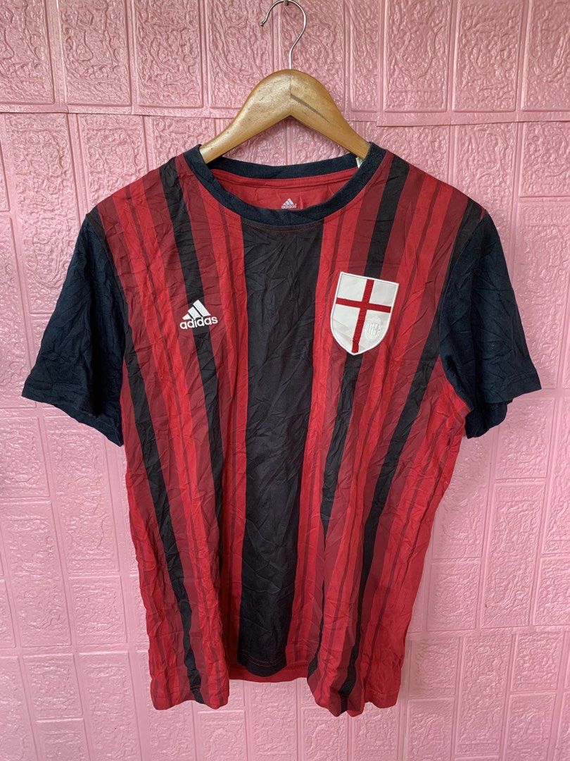 Adidas Jersey Shirt (Category: Tshirts & Polo Shirts ) located in Kabacan. Submitted by mansourrrrrr (Listing ID 1461410427, Image 1). Description: Adidas Jersey Shirt Size: Medium Color rate: 9.5 No issue.