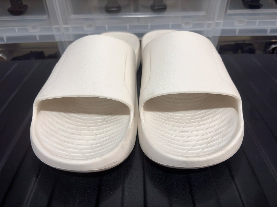 Adidas Lightshift Slides (Category: Slippers & Slides) located in Muntinlupa City. Submitted by jhurrific (Listing ID 1461454167, Image 2). Description: Adidas Lightshift Slides - Size: US 10.0 *Payment First: Bank Transfer or GCash *Buyer handles and shoulders shipping.