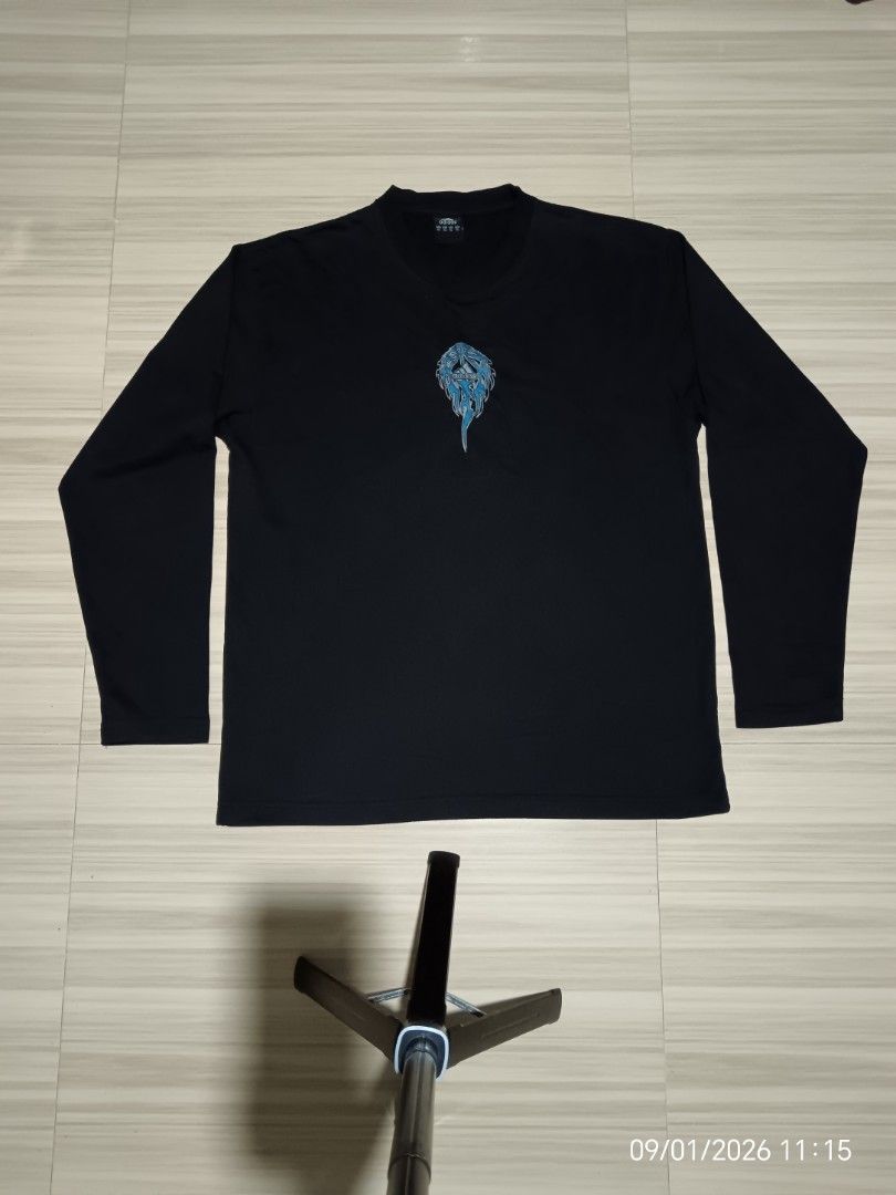 Adidas Longsleeve (Category: Coats, Jackets and Outerwear) located in Manila. Submitted by bright_ambnzn (Listing ID 1461529166, Image 1). Description: .