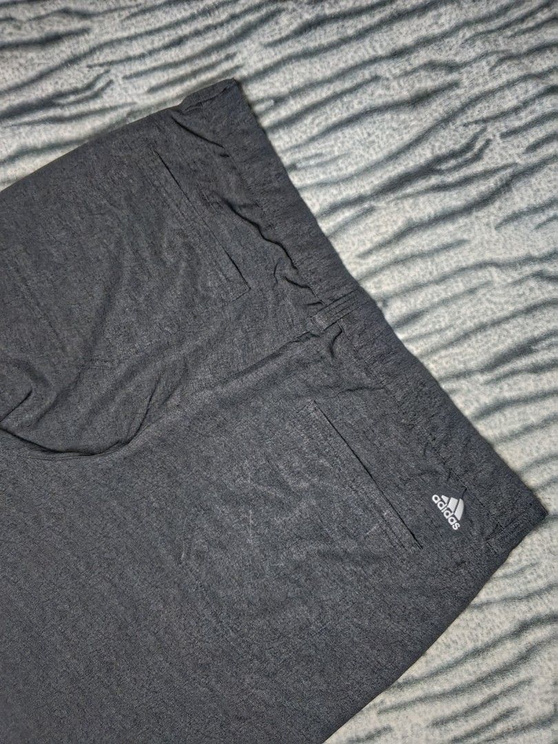 Adidas Men's Golf Pants (Category: Activewear) located in Paranaque City. Submitted by jomcalbrin (Listing ID 1461479344, Image 2). Description: ‎📍Size 40x32 (waist 39 to 44 x 40.5 inc length) ‎📍Brandnew Condition - Rubberized Logo ‎📍Washed and Sanitize / Ready to wear and to ship.