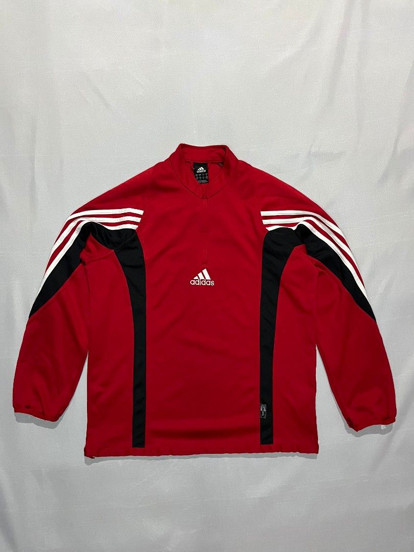 Adidas Qzip (Category: Hoodies) located in Cabuyao City. Submitted by grand_vault (Listing ID 1461476981, Image 1). Description: Adidas Qzip Mid logo Size: M Width: 21 Length: 26 Condition: 8/10 Color rate: 10/10 Issue: has a tear in the sleeve.