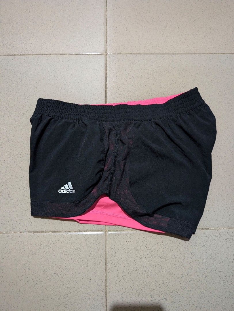 Adidas Running (Category: Activewear) located in Tacurong. Submitted by natzcorpz848973 (Listing ID 1461559274, Image 2). Description: Adidãs 28-30W x 10.5L 9.5/10 Color rate No issue Excellent Condition.