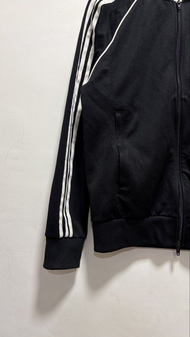 Adidas Superstar Black Track Jacket (Category: Coats, Jackets and Outerwear) located in Manila. Submitted by petlover777 (Listing ID 1461557994, Image 3). Description: Best fit to small to medium (20 x 25.5) GOOD AS NEW! NO ISSUE 📍Pick up location: Barangay 235 Hall Abad Santos Manila 🛵Delivery: J&t | Lalamove.