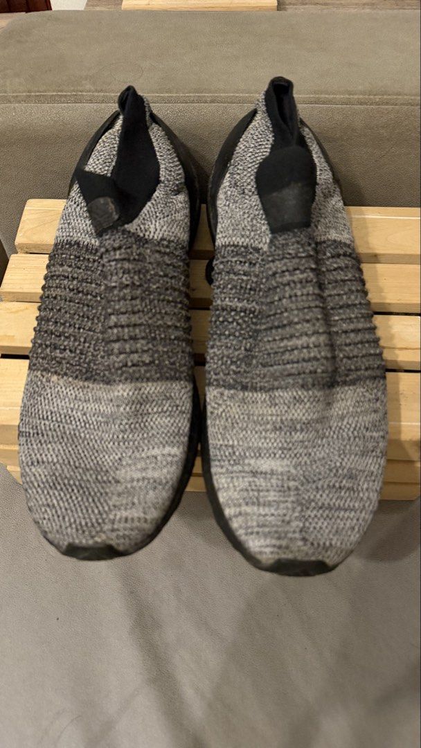 Adidas ultra boost (Category: Activewear) located in Paranaque City. Submitted by babyone13 (Listing ID 1461526103, Image 2). Description: .