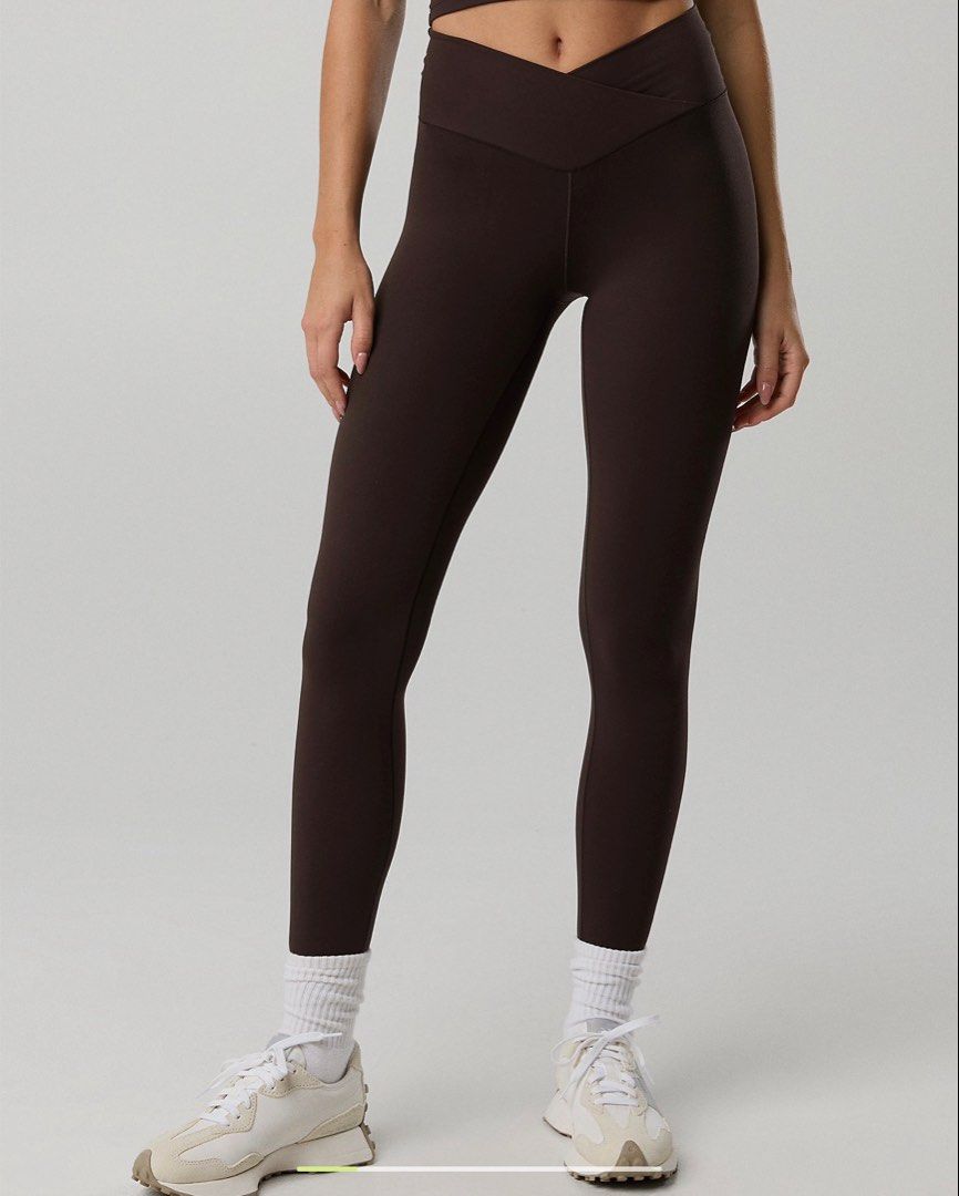 Aerie Crossover Legging (Category: Other Bottoms) located in San Juan, La Union. Submitted by clothedbyaya (Listing ID 1461537599, Image 1). Description: ✨ CANADA PRE-ORDER PASABAY ✨ 📌 Order Details & Payment Terms Deposit: 60% Downpayment required to reserve your item Balance: Remaining balance payable within 2 months Dispatch: Item will be shipped immediately once fully paid 🚚 Shipping Options FREE Air Cargo: via LBC (Pouch size ONLY) (up to 