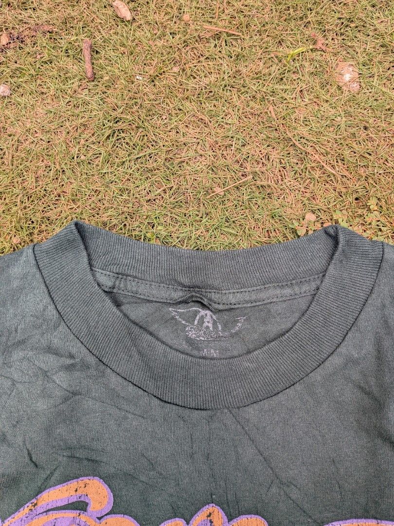 Aerosmith Band T-Shirt (Category: Tshirts & Polo Shirts ) located in Tubod. Submitted by the_prime1998 (Listing ID 1461351753, Image 3). Description: - Cool Aerosmith band t-shirt - Features classic band photo graphic - Dark green color - Estimated size: Medium (M/M) - Great for any Aerosmith fan!.