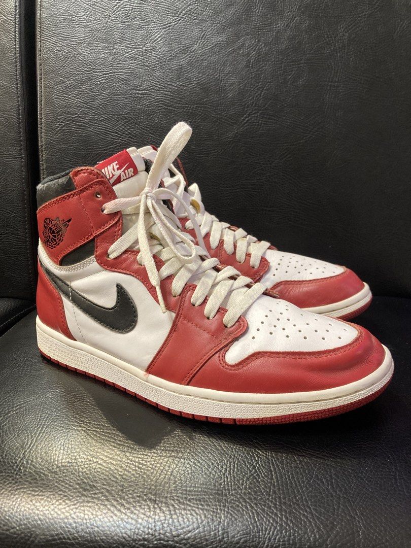 Air Jordan 1 High OG Chicago (Category: Sneakers) located in Quezon City. Submitted by janisu0303 (Listing ID 1461540060, Image 1). Description: Nike Air Jordan 1 Retro High OG Chicago sneakers featuring the iconic red and white leather panels with a black Swoosh Size 10.5us men 12,500 php Issues leather black sa may taas Fairview area meetups Or shipping Jordan Breds Chicago Royals J1 Jordan 1 Sb dunk .
