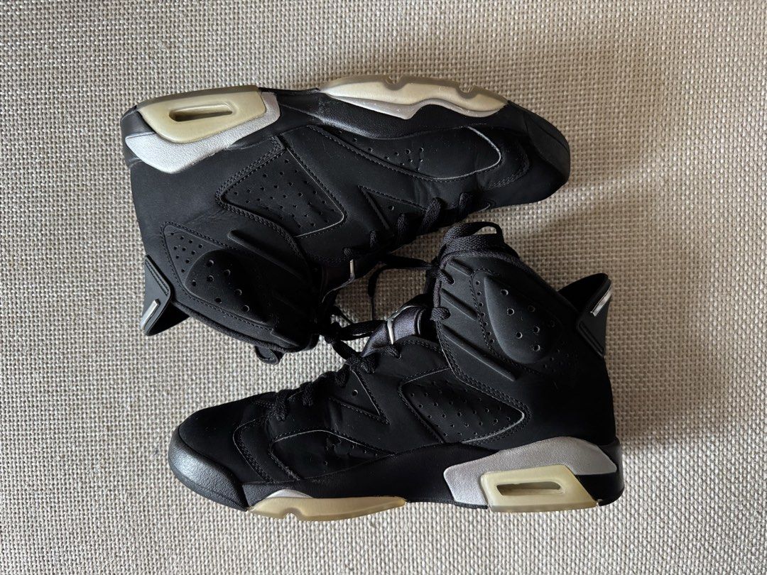 Air Jordan 6 Retro Metallic Chrome (Category: Sneakers) located in Pasig City. Submitted by joztselling (Listing ID 1461357492, Image 2). Description: No box Used a few times.