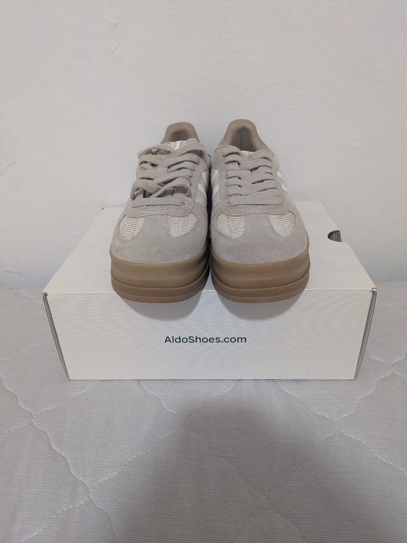 Aldo Elabrintar low-top trainers (Category: Sneakers) located in Makati City. Submitted by luismiguel373 (Listing ID 1461534630, Image 2). Description: BRAND NEW (bought from Za1ora) SIZE : 41 Euro 10 US Women 8 US Men RFS: Wrong Fit Loc: Cembo, Taguig, Metro Manila Shipping: buyer's expense.