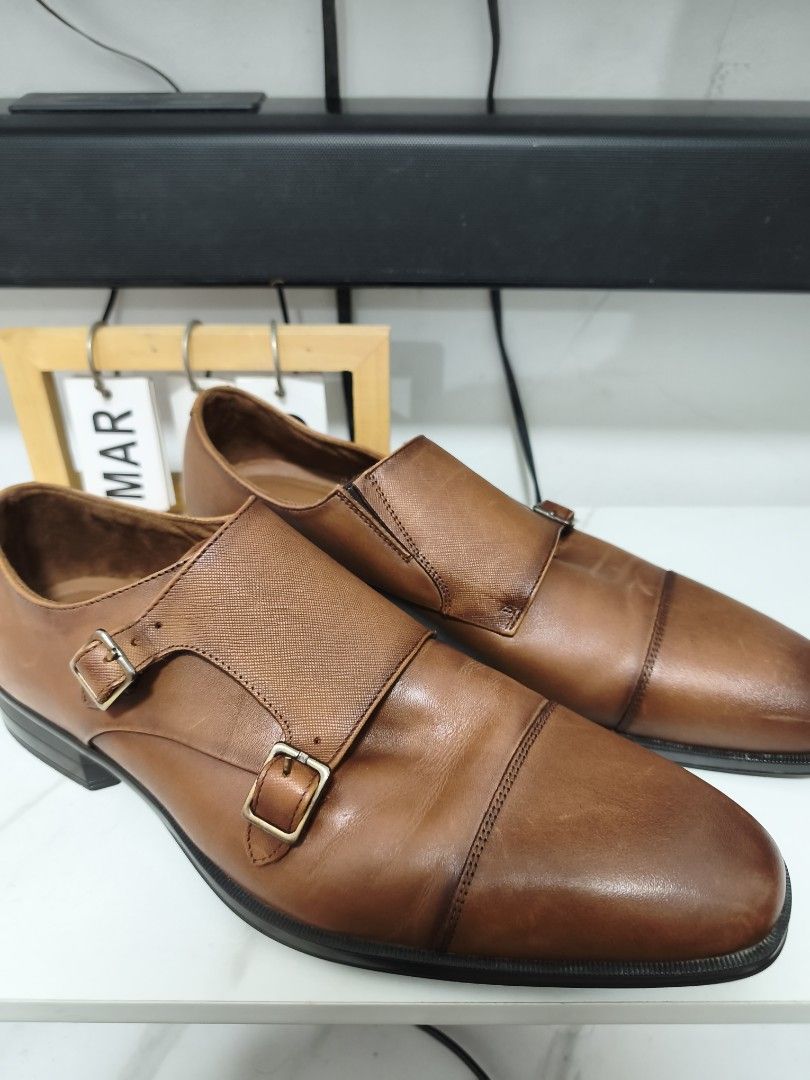 ALDO SHOES / NO BOX (Category: Casual Shoes) located in Manila. Submitted by noblecrystal.96284d (Listing ID 1461368982, Image 1). Description: size US; 9 EURO;42 like new Rate 9/10 Wala na pong box.