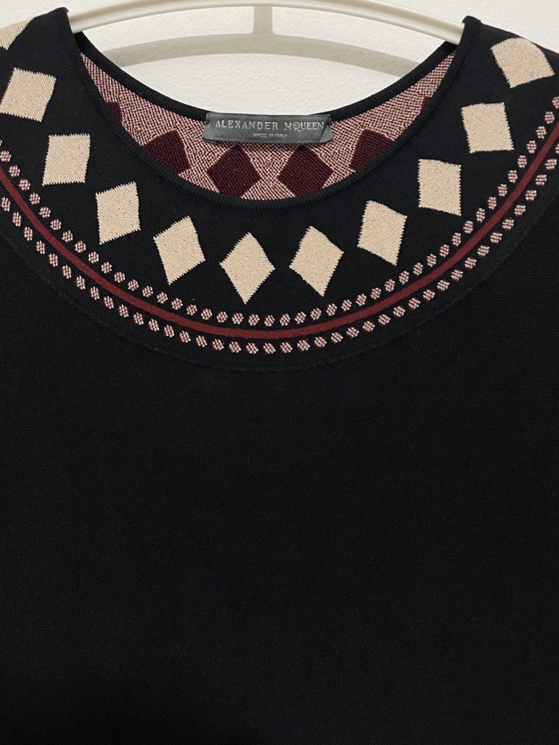 Alexander McQueen Geometric Pattern Jacquard Knit Mini Dress (Category: Luxury Apparel) located in Santa Rosa. Submitted by saksthriftavenue (Listing ID 1461504572, Image 3). Description: Elevate your wardrobe with this stunning, authentic Alexander McQueen geometric jacquard knit mini dress from the Fall/Winter 2016 collection. This piece beautifully showcases McQueen’s signature structured tailoring and dark romantic aesthetic. Crafted from a p