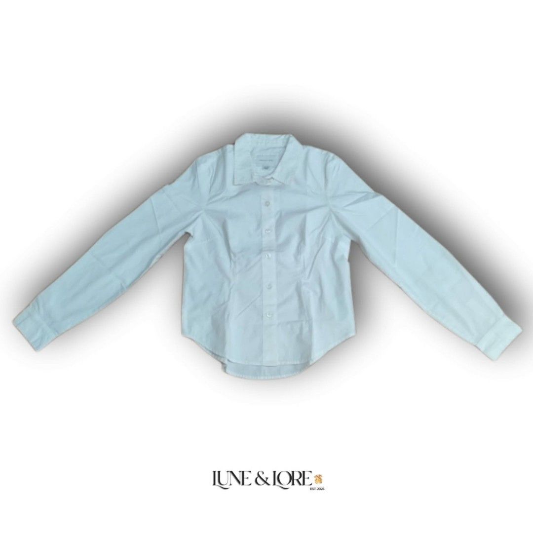 American Eagle Classic Crisp White Button-Down Long Sleeve Shirt (Category: Longsleeves) located in Cavite. Submitted by lune.and.lore (Listing ID 1461333102, Image 1). Description: 𓏲𝄢 ┆ American Eagle Classic Crisp White Button-Down Long Sleeve Shirt ♡ item code : NIN - 126 🀢 condition : brand new, no flaws, need wash 𖤝 size : xs - s (xs on tag) 𖤝 original price : ₱1,990 – ₱2,990 𖤝 price : sol ₱200 (au) 𓋜 MOD : J&T 𓋜 MOP : GCash ⚚ check 