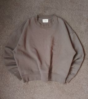 (Category: ) located in . Submitted by secondarygarments (Listing ID 1461444750, Image 1). Description: .
