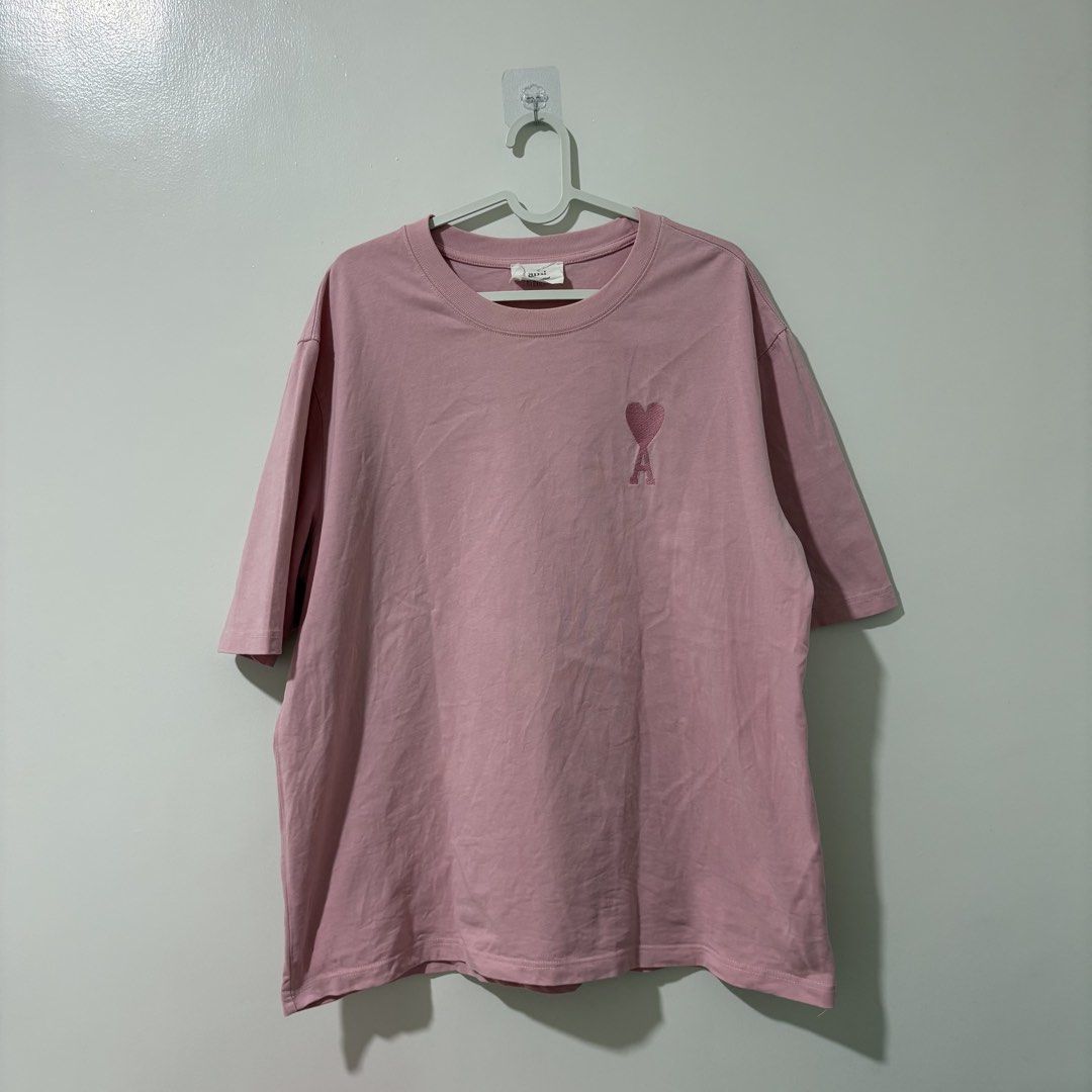 Ami Paris Pink Oversized Shirt XL Plus Size (Category: Tshirts & Polo Shirts ) located in Bulacan. Submitted by laleesa_ (Listing ID 1461430940, Image 1). Description: Issue: Pinhole sa likod 24W x 28L .