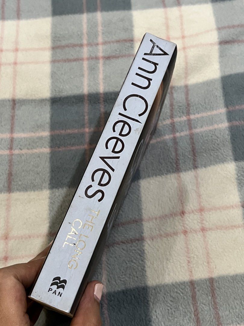 Ann Cleeves The Long Call (Category: Storybooks) located in Daraga. Submitted by iamhayleygrace (Listing ID 1461356929, Image 2). Description: rfs: decluttering The Long Call (Book 1: The Two Rivers Series) mop: gcash mod: j&t location: albay🌋.