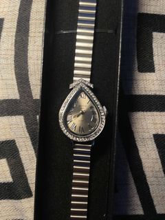 (Category: ) located in . Submitted by gresha_closets (Listing ID 1461375535, Image 1). Description: .