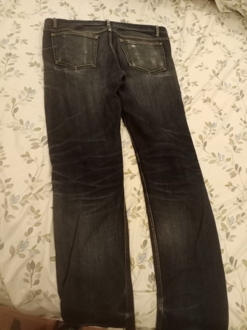 A.P.C. Petit Standard Jeans Size 32 (Category: Jeans) located in Manila. Submitted by thriftnmeal (Listing ID 1461347565, Image 2). Description: - Brand: A.P.C. - Model: Petit Standard - Size: 32 - Color: Dark Wash Denim - Origin: Made in Japan - Condition: Shows some fading and wear on knees and thighs. Small tear on the inside pocket lining. - Ideal for: Everyday wear.