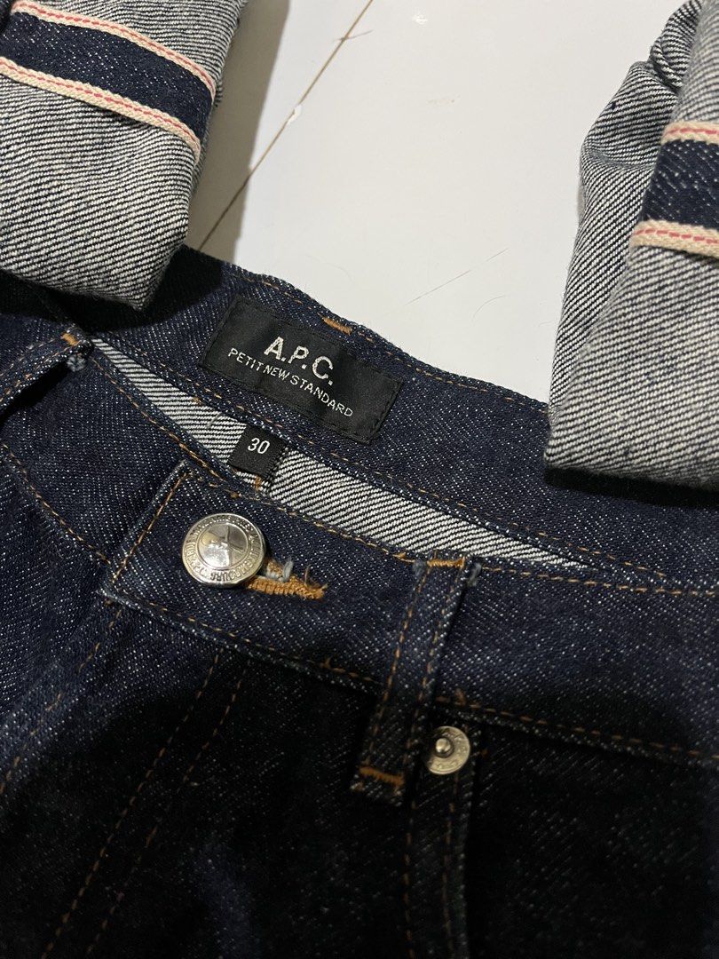 APC Selvedge jeans (Category: Jeans) located in Davao. Submitted by son1993 (Listing ID 1461386510, Image 1). Description: APC selvedge Denim W30 L36 As new Php1,250+sf.