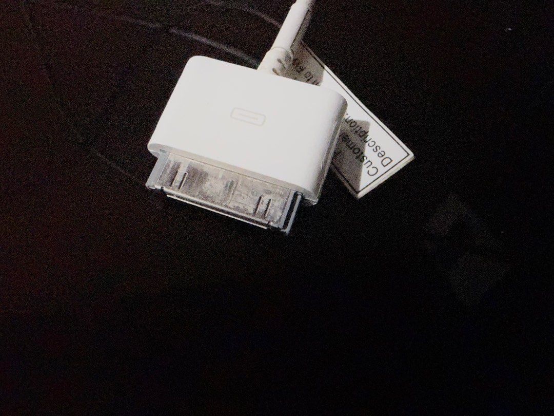 Apple Firewire Charger Set (30-pin Cable & Adapter) (Category: Portable Music Players) located in Manila. Submitted by evjohnpru14739 (Listing ID 1461426786, Image 3). Description: - Apple charger firewire set - White power adapter and 30-pin dock connector cable - Compatible with Ipod Classic 1st to 3rd Gen, also with older iPhones, iPods, and iPads - Tested and working, RFS sold my ipod classic 3rd gen.