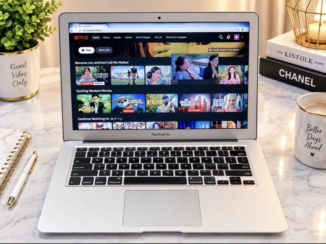 Apple MacBook Air 2017✨ (Category: Laptops & Notebooks) located in Manila. Submitted by aiguuurl165091 (Listing ID 1461426574, Image 2). Description: 2017 MacBook Air 13” ✨ 💻 Perfect for students, work-from-home, browsing, Netflix & everyday use! 🩷 📌 SPECIFICATIONS • 2017 MacBook Air 13-inch • Intel Core i5 Processor • 8GB RAM • 128GB Storage • macOS Monterey 12.7.6 🎀 INCLUSIONS: • 🩷 Pink Laptop Stand, Keyboard Case & Case • 🔌 Original Char