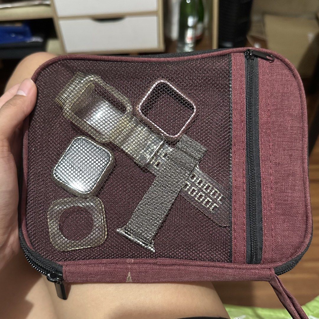 Apple Watch SE strap (Category: Other Accessories) located in Makati City. Submitted by mizu_00 (Listing ID 1461496480, Image 2). Description: BUNDLE TAKE ALL including bag dm your price for each price still negotiable.