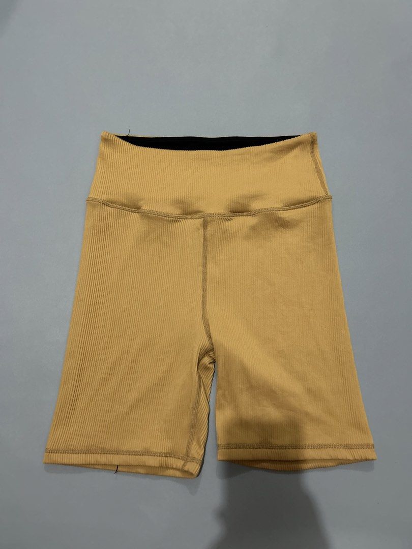 ARCAA Cycling Short (Category: Activewear) located in Manila. Submitted by chen_clybelles (Listing ID 1461331591, Image 1). Description: Good quality.