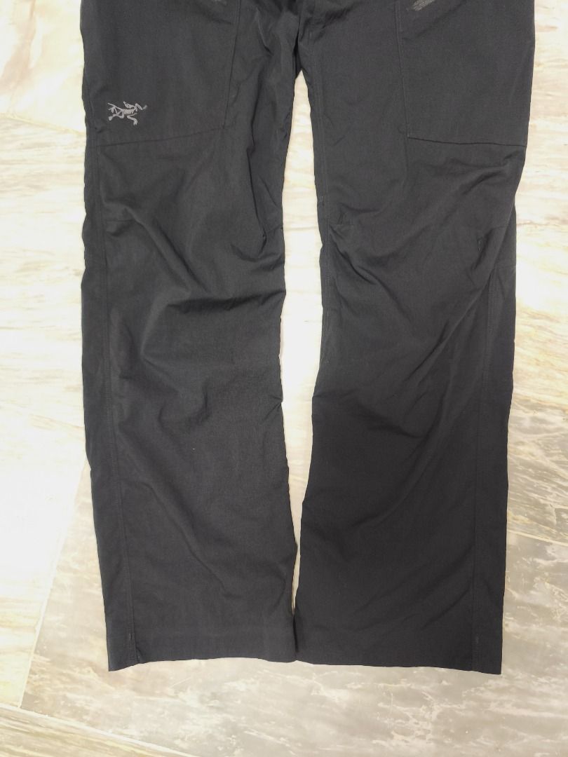 ARC'TERYX GAMMA QUICK DRY PANT (Category: Trousers) located in Lucena. Submitted by 0174.archive (Listing ID 1461392643, Image 3). Description: very good used condition no flaws Actual Measurements (inches) Waist: 16.5 / 33 around Inseam: 27.5 Out seam: 41 Front Rise:11.5 Thigh:10 Leg opening:8 Knee:8.5 Message before buying if you have question Items are new / pre-loved / second hand used Manage your expectations Buy with confidence. No return n