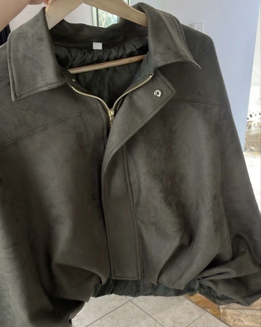 Army Green Suede Bomber Jacket (Category: Coats, Jackets and Outerwear) located in Manila. Submitted by glossywife (Listing ID 1461559851, Image 2). Description: Size Medium Actual when worn posted Super high quality! Bought this in Vietnam Similar to Zara Used once only Mop: gcash Mod: grabexpress / j&t / lalamove.