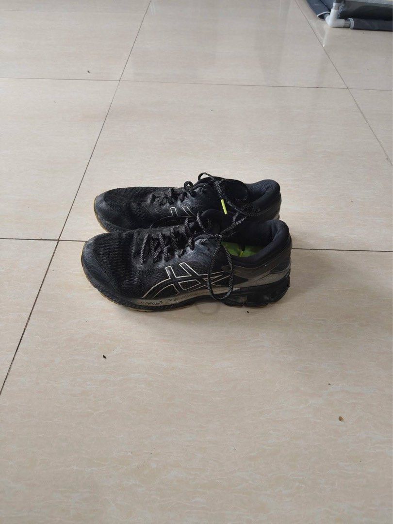 Asics kayano 26 lite show (Category: Casual Shoes) located in Iloilo. Submitted by trinamaweeee (Listing ID 1461464608, Image 3). Description: As*cs kayano 26 lite show authentic size: 8.5 us men condition: 9 color: 9.5 issue: heal drags scratches.