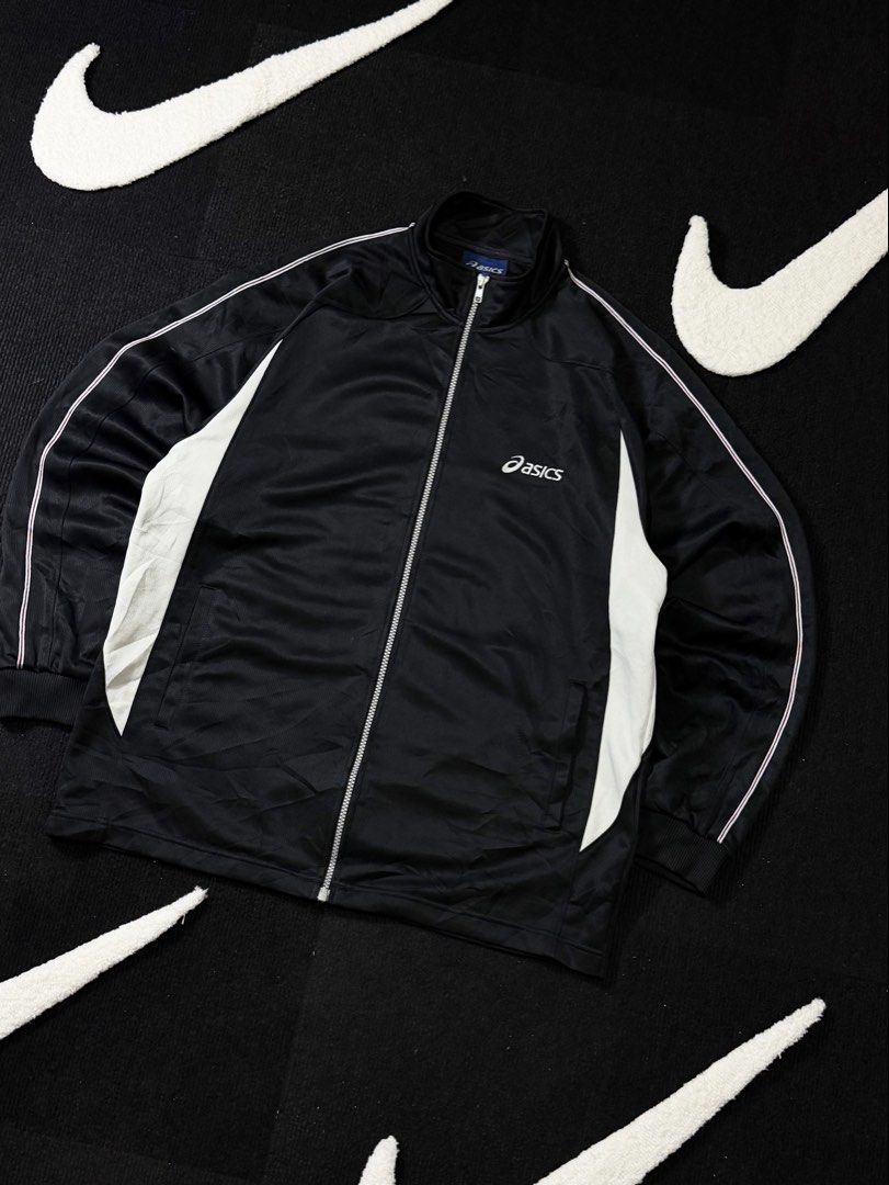 asics track jacket full zip (Category: Activewear) located in Manila. Submitted by styleandfly191238 (Listing ID 1461327816, Image 3). Description: length 28 width 24.5 issue none excllent condition complete tags and original color may vary due to light dm me for more inquiry mop g cash courier jnt or lalamove.
