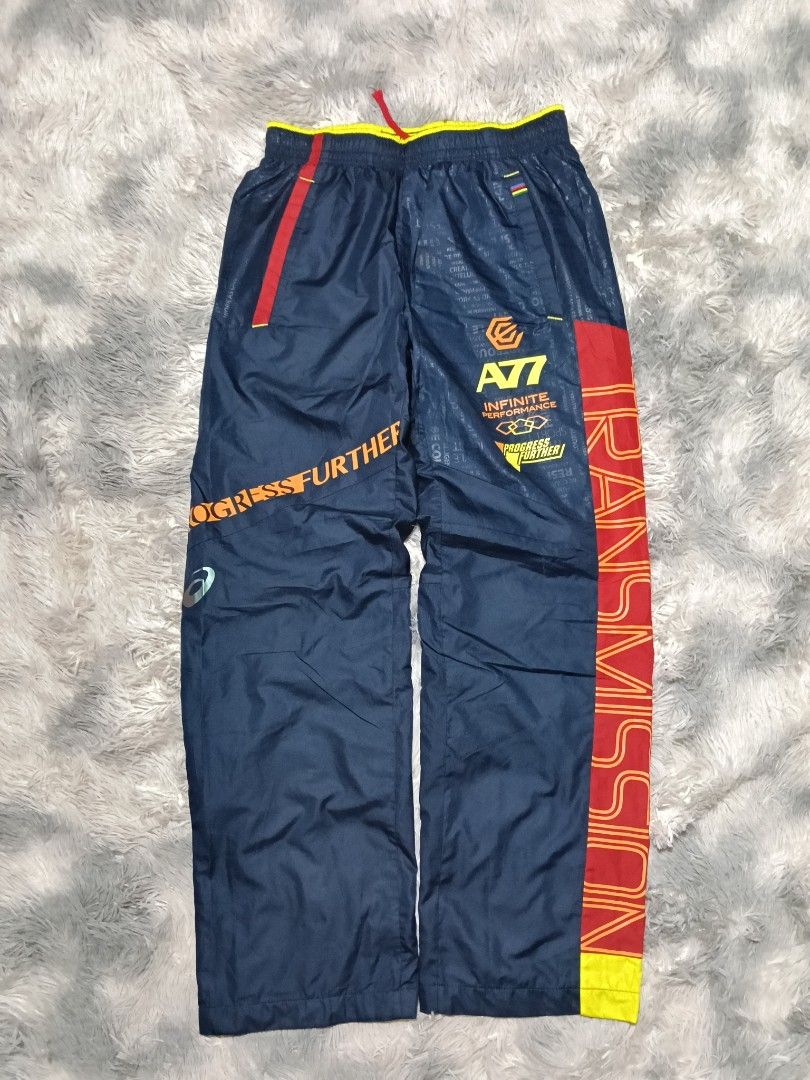 ASICS WINDBREAKER PANTS (Category: Activewear) located in San Carlos City. Submitted by wilburstthriftstore (Listing ID 1461391861, Image 2). Description: ASICS WINDBREAKER PANTS SIZE SMALL WAIST 27-30 LENGTH 37 EXCELLENT CONDITION 👌🏾 ₱280 + sf.