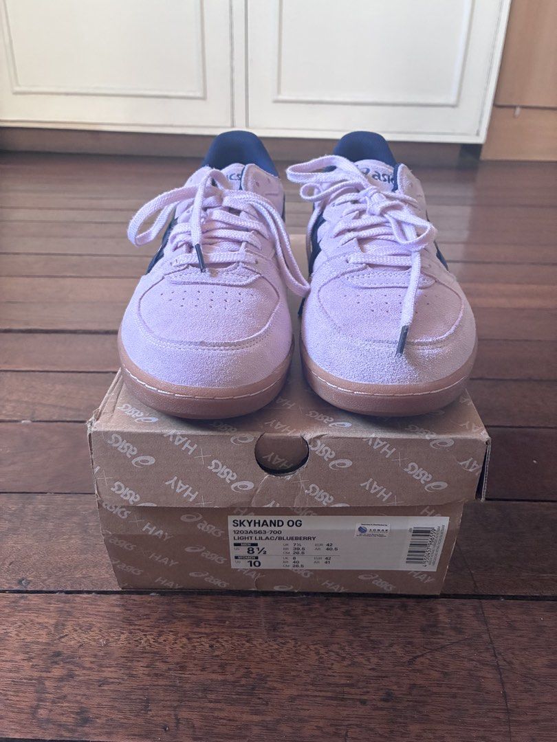ASICS x HAY Skyhand OG (Category: Sneakers) located in Taguig. Submitted by juju428 (Listing ID 1461337320, Image 2). Description: ASICS x HAY Skyhand OG Color: Light Lilac/Blueberry Size: US 8.5/10 (womens)/ UK 7.5 / EUR 42 Bought in Commonwealth Greenbelt 5 RFS: Not my style anymore Kindly check detailed photos of color transfer since the material is suede.