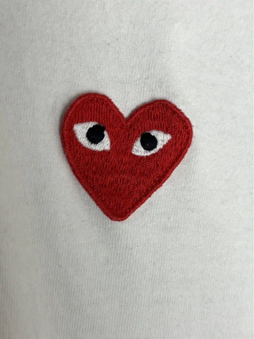 Authentic CDG White Shirt (Category: Tshirts & Polo Shirts ) located in Manila. Submitted by itemsby_jm (Listing ID 1461431499, Image 3). Description: 📌 Authentic CDG Classic White Shirt • Unisex • Size Tag: XL • Dimension Fit: Fits to size L-XL • No major holes or damage • Issue: Minor yellowing/discoloration from storage 💗 DM for any inquiries ☺️ 💰Mode of payment: Gcash ~ Note: Payment first 🛵 Mode of Shipping: lalamove/grab/angkas padala/j