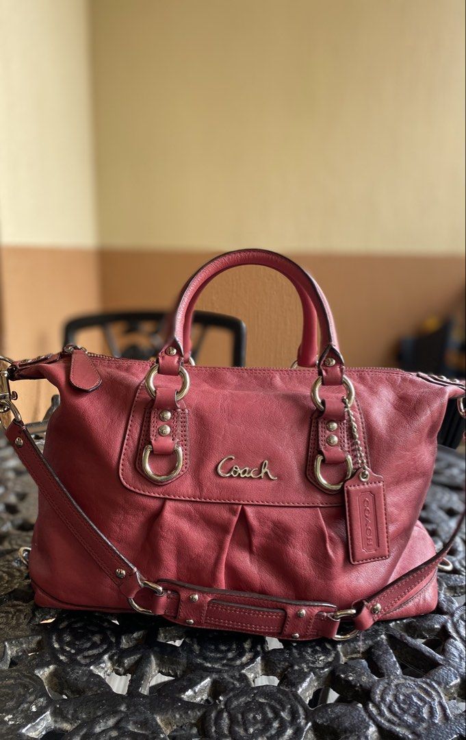 Authentic Coach Ashley 2 Way Bag (Category: Luxury Bags & Wallets) located in Bacolod City. Submitted by goldy27 (Listing ID 1461499556, Image 1). Description: complete tags no issue color rate 9.8/10 authentic.
