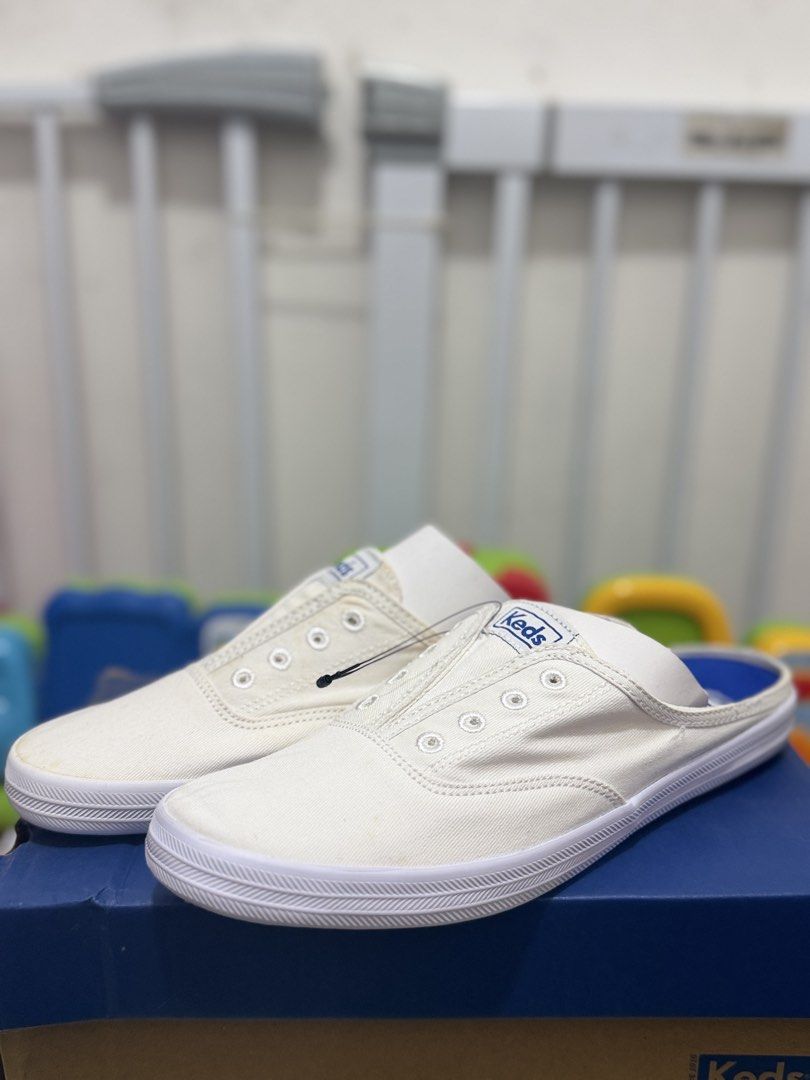 Authentic Keds Loafers (Category: Loafers) located in Quezon City. Submitted by crysanthemum (Listing ID 1461421511, Image 2). Description: unused . size 7 US with tag pa and box never use.