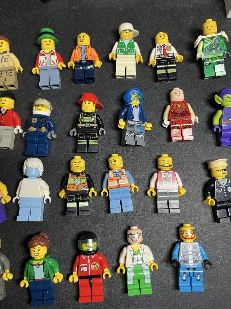 Authentic Lego Minifigure (Category: Lego & Building Sets) located in Caloocan City. Submitted by snapshop_ph (Listing ID 1461398836, Image 3). Description: 100 each.