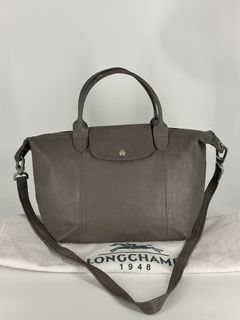 (Category: ) located in . Submitted by nuafreloved (Listing ID 1461535391, Image 1). Description: .