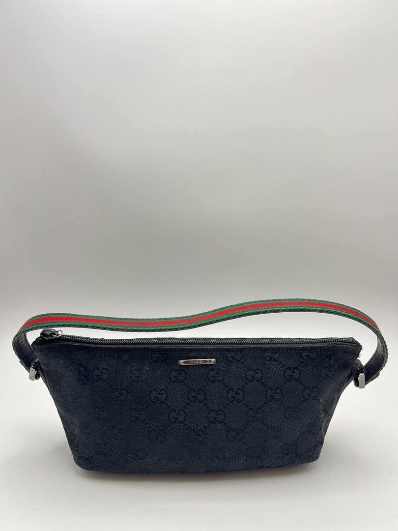 Authentic Project Gucci boat bag (Category: Purses & Pouches) located in Cagayan de Oro. Submitted by borse_de_amore (Listing ID 1461371016, Image 1). Description: Authentic Project Gucci boat bag. Pls check pics for issues. 🏷️3k shipped na.