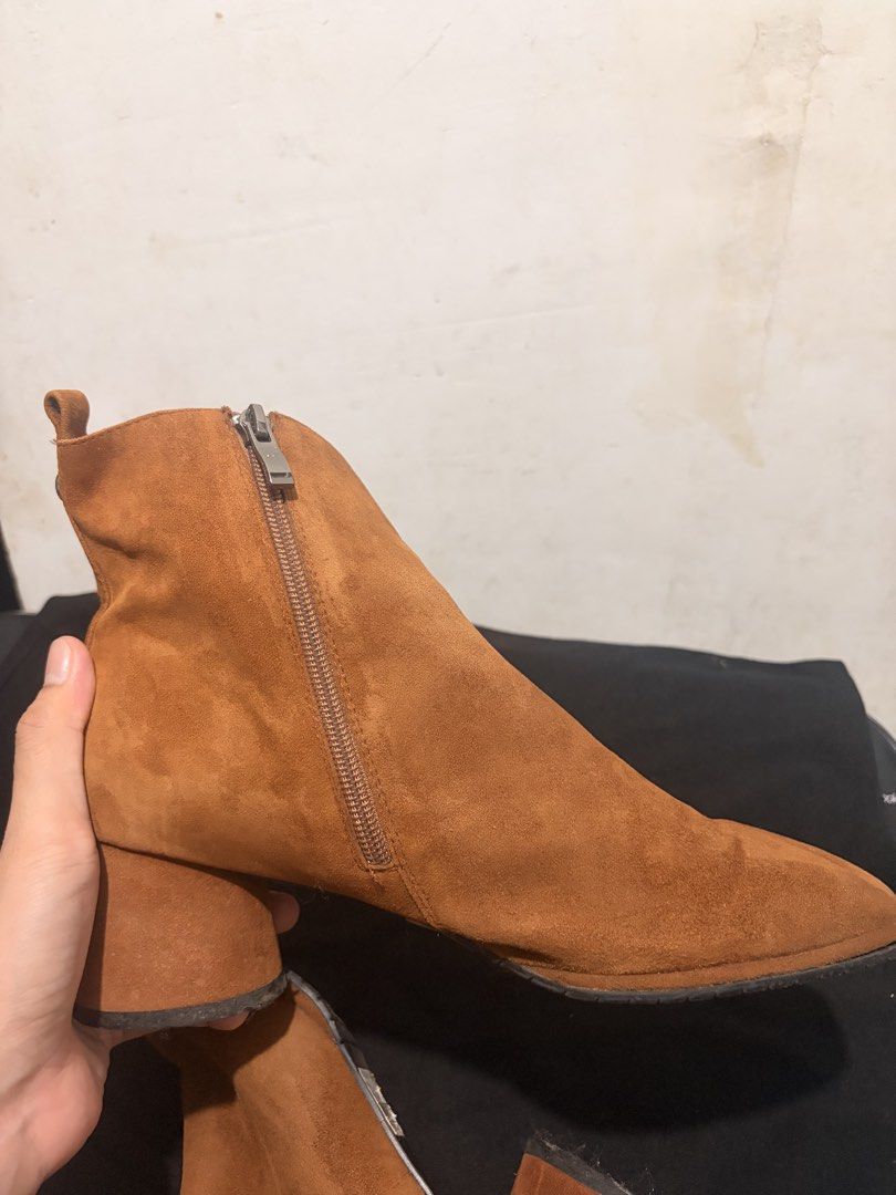 Authentic STACCATO Brown Suede Ankle Boots (Category: Boots) located in Manila. Submitted by athenabrave (Listing ID 1461437234, Image 2). Description: Selling these gorgeous, classic brown suede ankle boots from STACCATO. Perfect for elevating your casual outfits, smart-casual office wear, or travel looks! Very comfortable low block heel and clean minimalist design. #staccato #staccatoboots #suedeboots #ankleboots #leatherboots #winterboots #tra