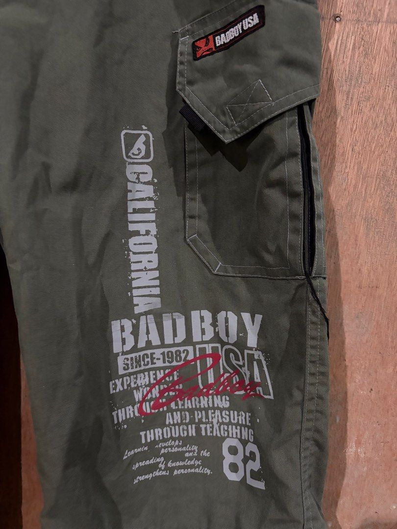 Bad Boy Y2K Grunge Half Pants (Category: Shorts) located in Calasiao. Submitted by used_goodies222 (Listing ID 1461333430, Image 3). Description: Waistline: 34 Length: 28 Rare! 💎 Excellent Condition Complete Tags Authentic.