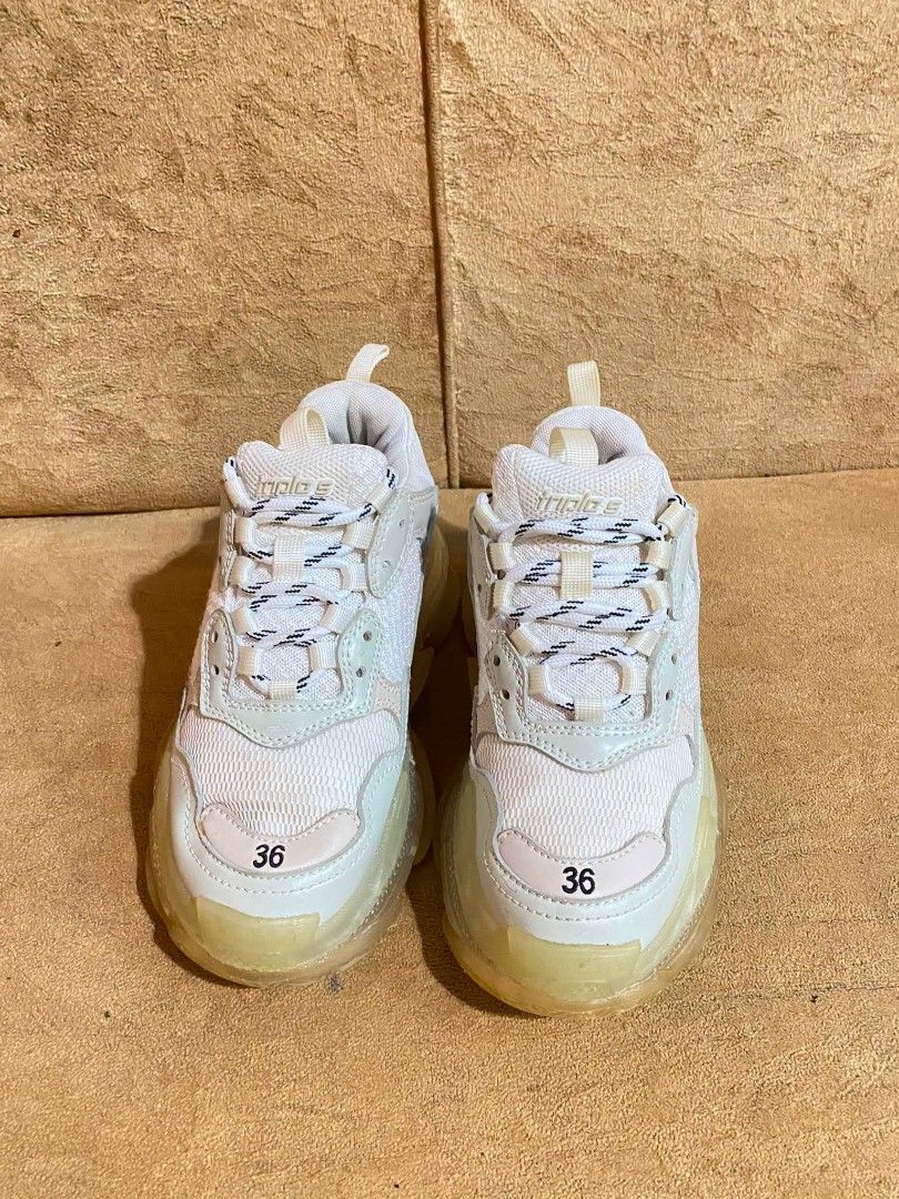 Balenciaga triple S (Category: Sneakers & Footwear) located in Dumaguete. Submitted by camillaolshoppe2 (Listing ID 1461360296, Image 2). Description: Balenciaga triple S Ang Ganda Size 35-36 Replacement lang insole d naman Yan kita hehe.