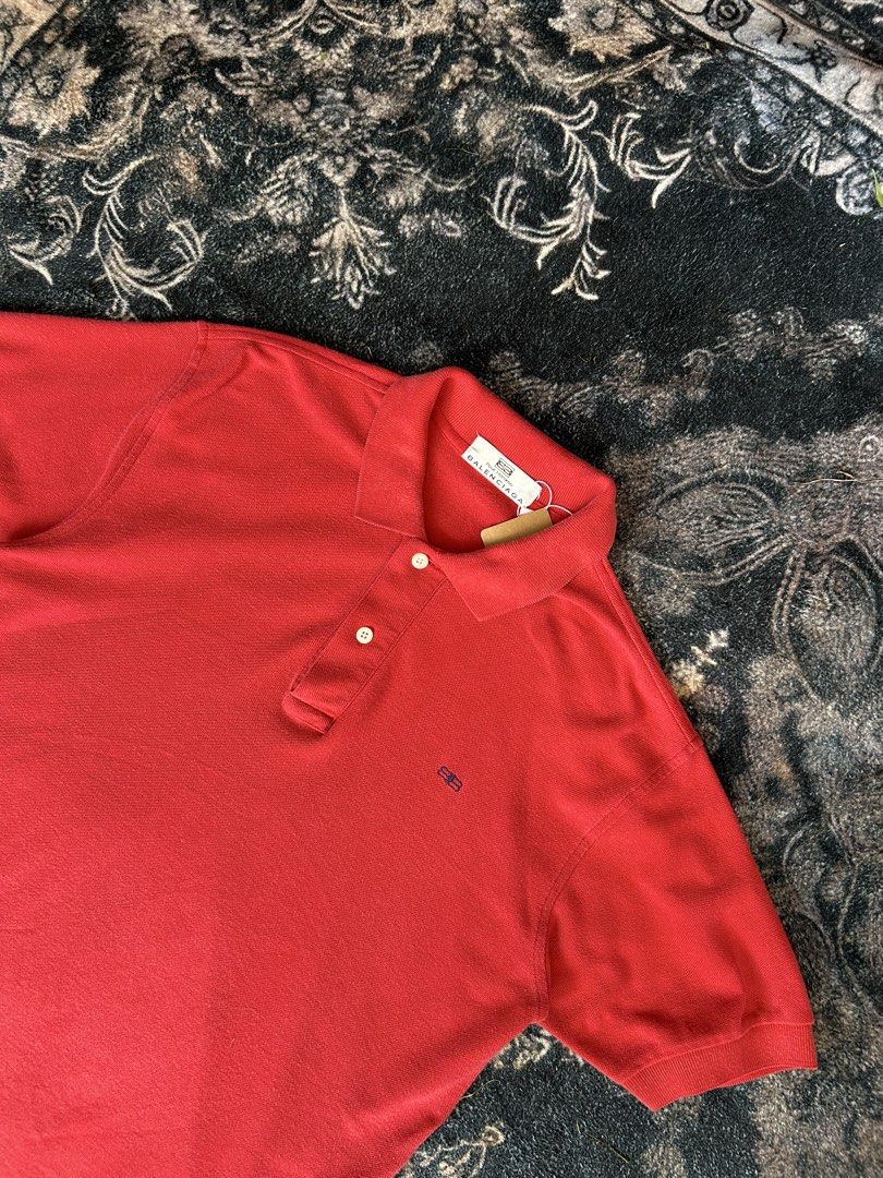 Balenciaga vntg (Category: Tshirts & Polo Shirts ) located in Iloilo. Submitted by lowesdrift (Listing ID 1461403136, Image 3). Description: Dm📩 Mop gcash Delivery J&T.